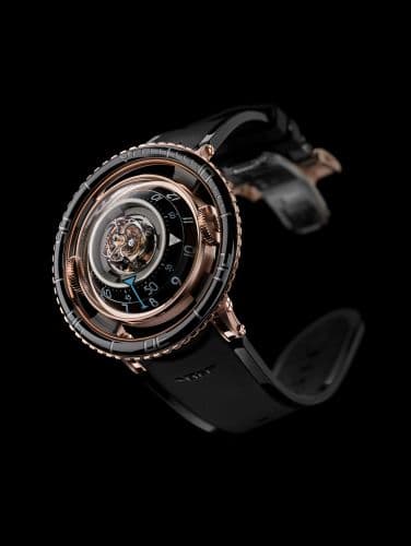 MB&F Horological Machine N°7 Aquapod Red Gold / Black