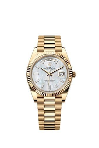 Rolex Day-Date 40 Yellow Gold - Fluted / MOP - Baguette