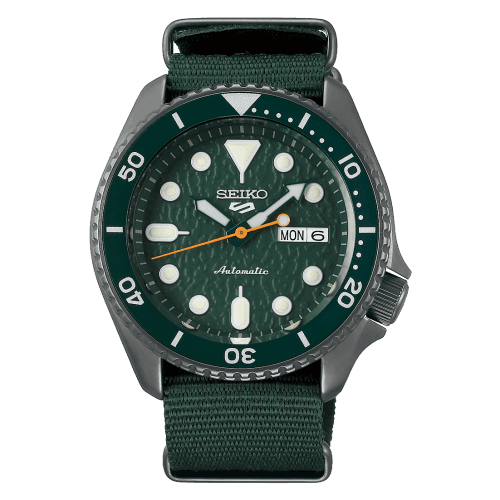 Seiko 5 Sports Street Style Hard Coating / Green / NATO